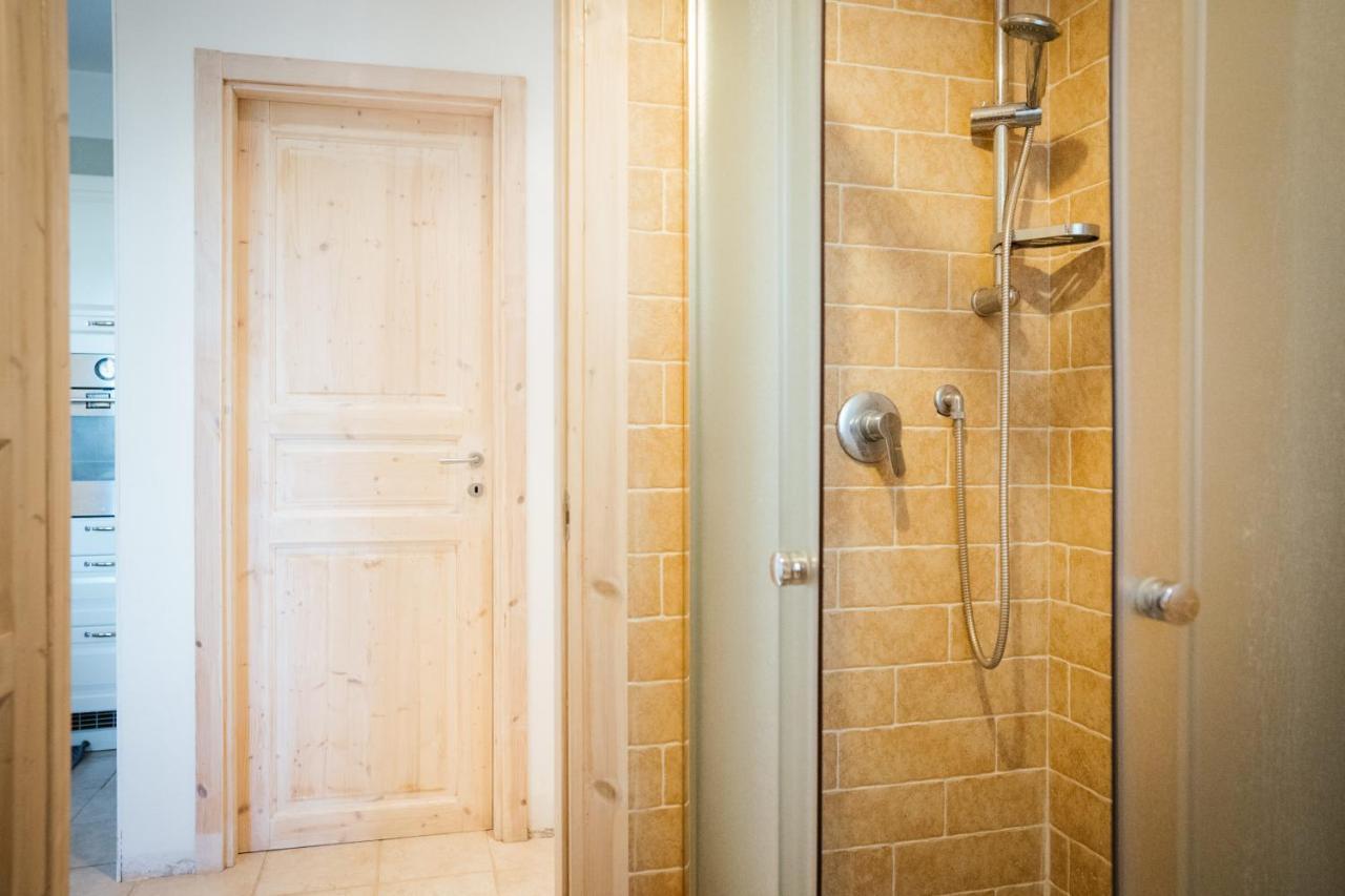 Prestigiosa Villa Con Piscina Condominiale Монополи Экстерьер фото